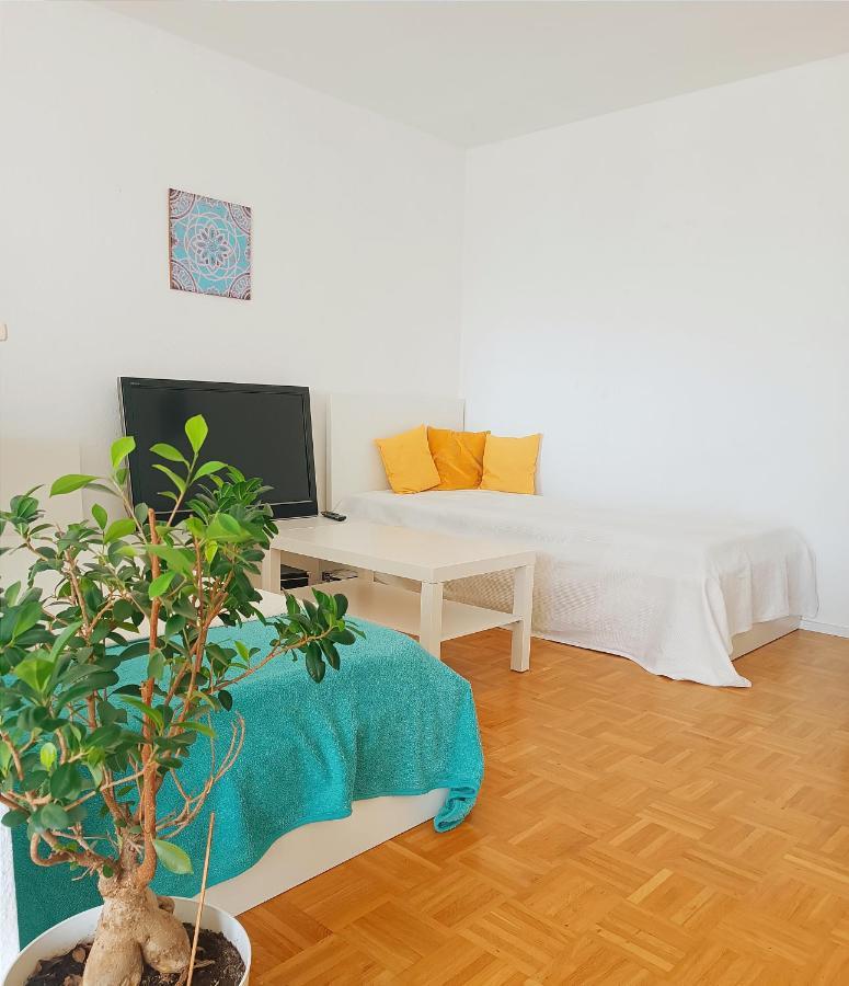 Sonniges 2-Zimmer-Gartenapartment Bietigheim-Bissingen Εξωτερικό φωτογραφία
